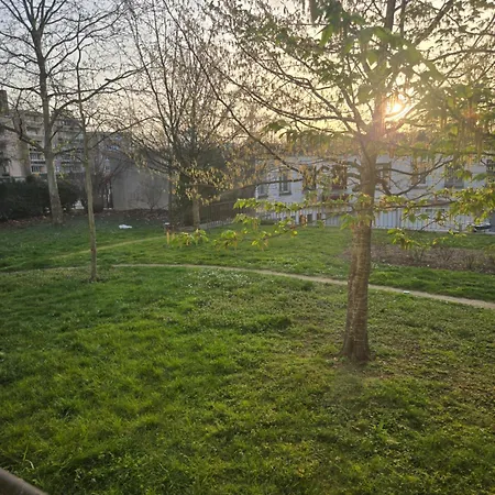 Sejour Eau Vive Proche Commerces Et Metro Apartman Créteil